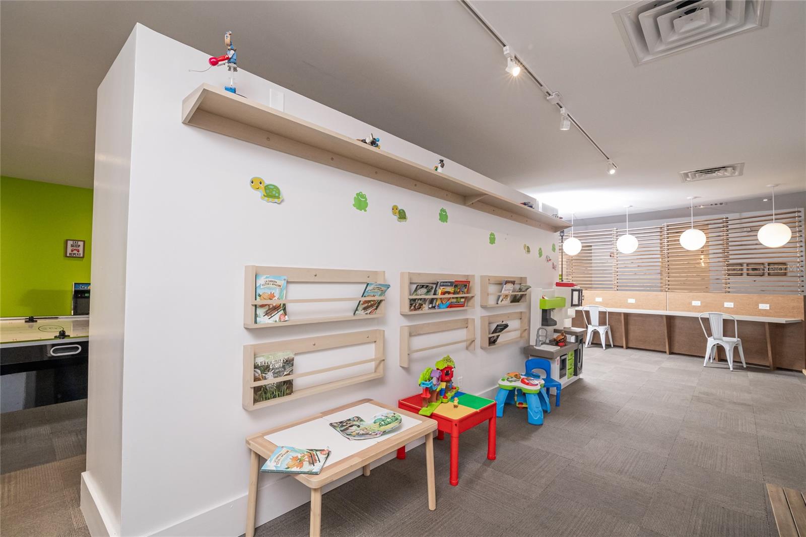 LEGACY GRAND EAST GATE CONDO - Residential