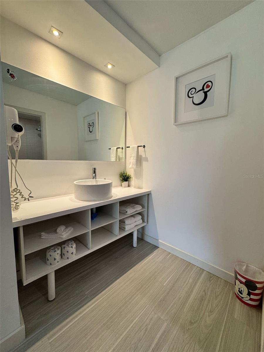 LEGACY GRAND EAST GATE CONDO - Residential