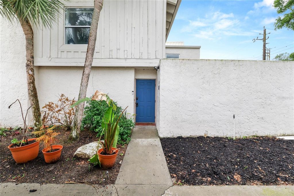 Photo of 2025 Sylvester Road #L3, Lakeland, FL 33803 (MLS # L4960964)