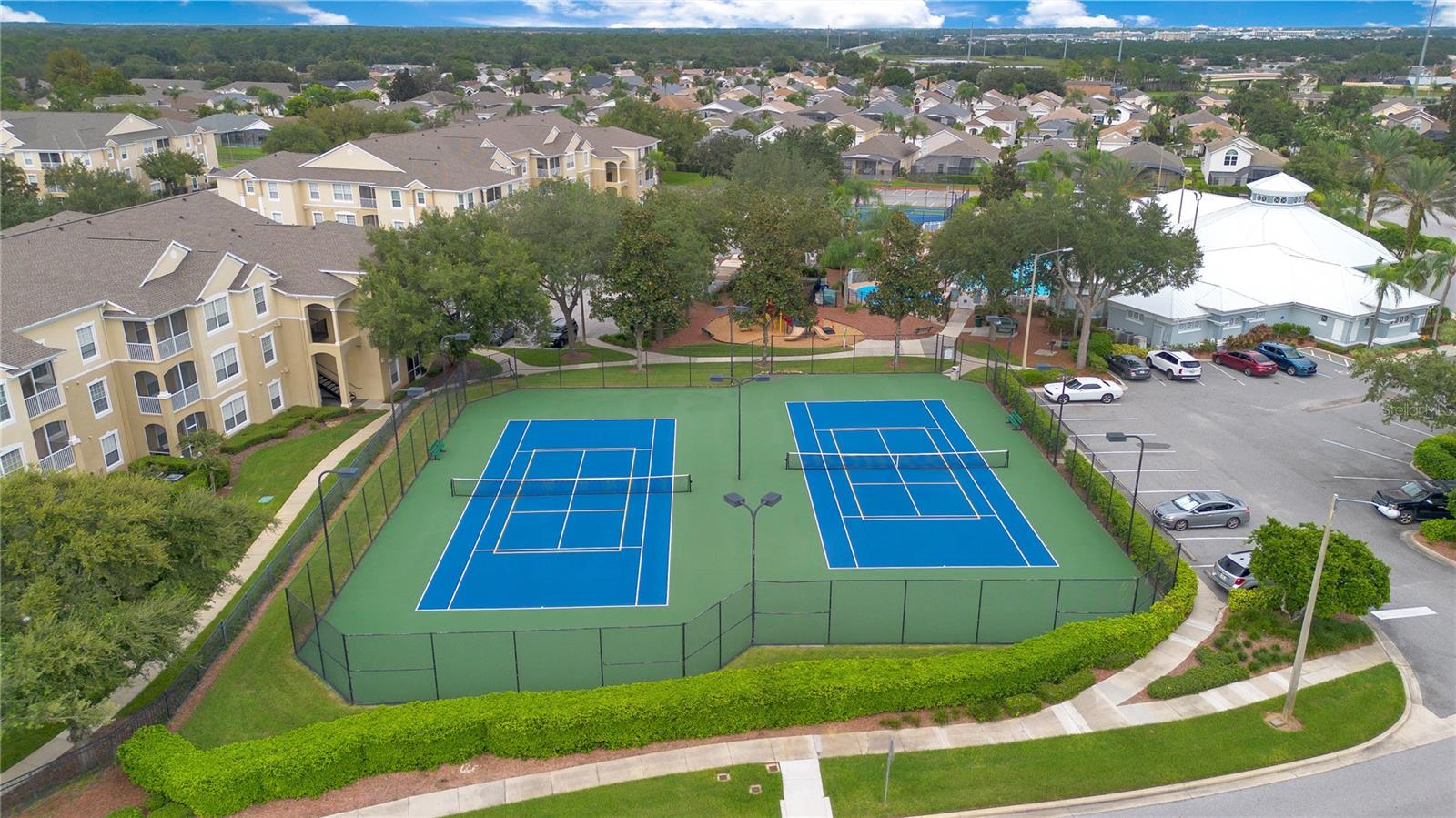 WYNDHAM PALMS CONDO PH 7 - Residential