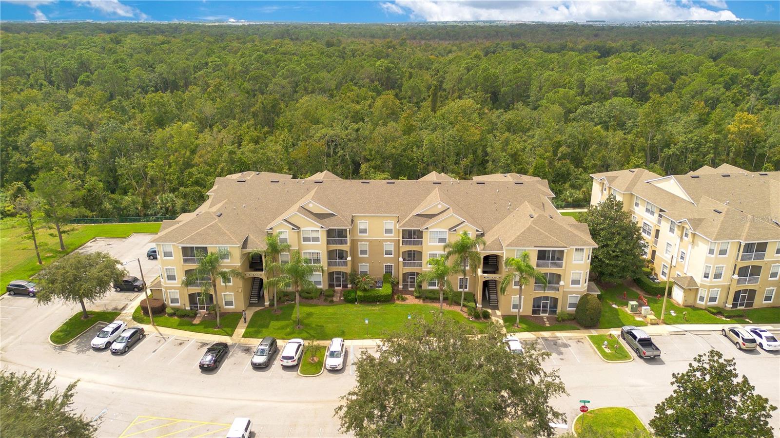 WYNDHAM PALMS CONDO PH 7 - Residential