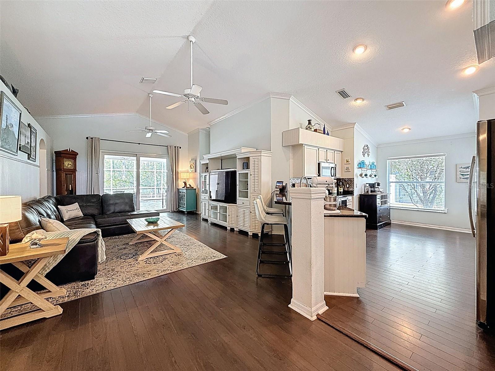 13850 ROYSTON BEND