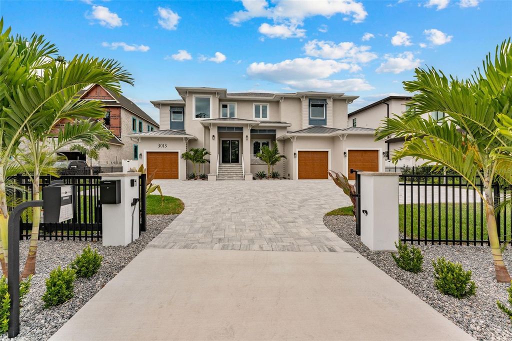 Photo of 3013 S West Shore Blvd, Tampa, FL 33629 (MLS # TB8441359)