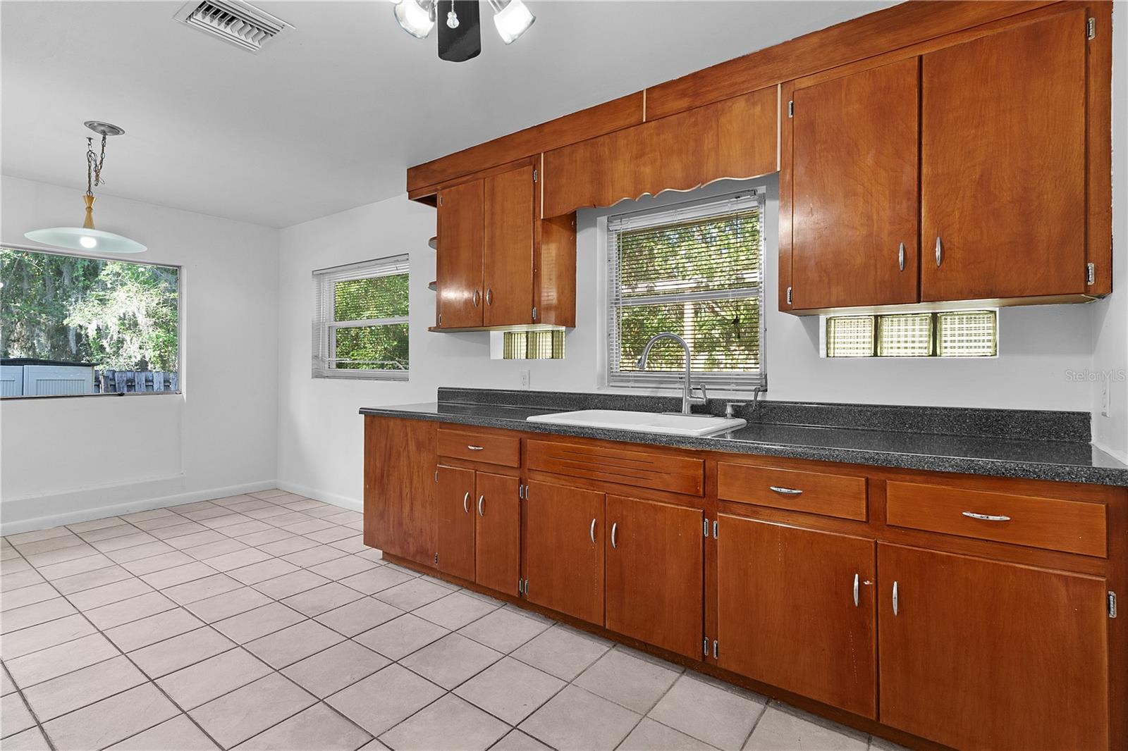 WYOMINA TERRACE - Residential Lease