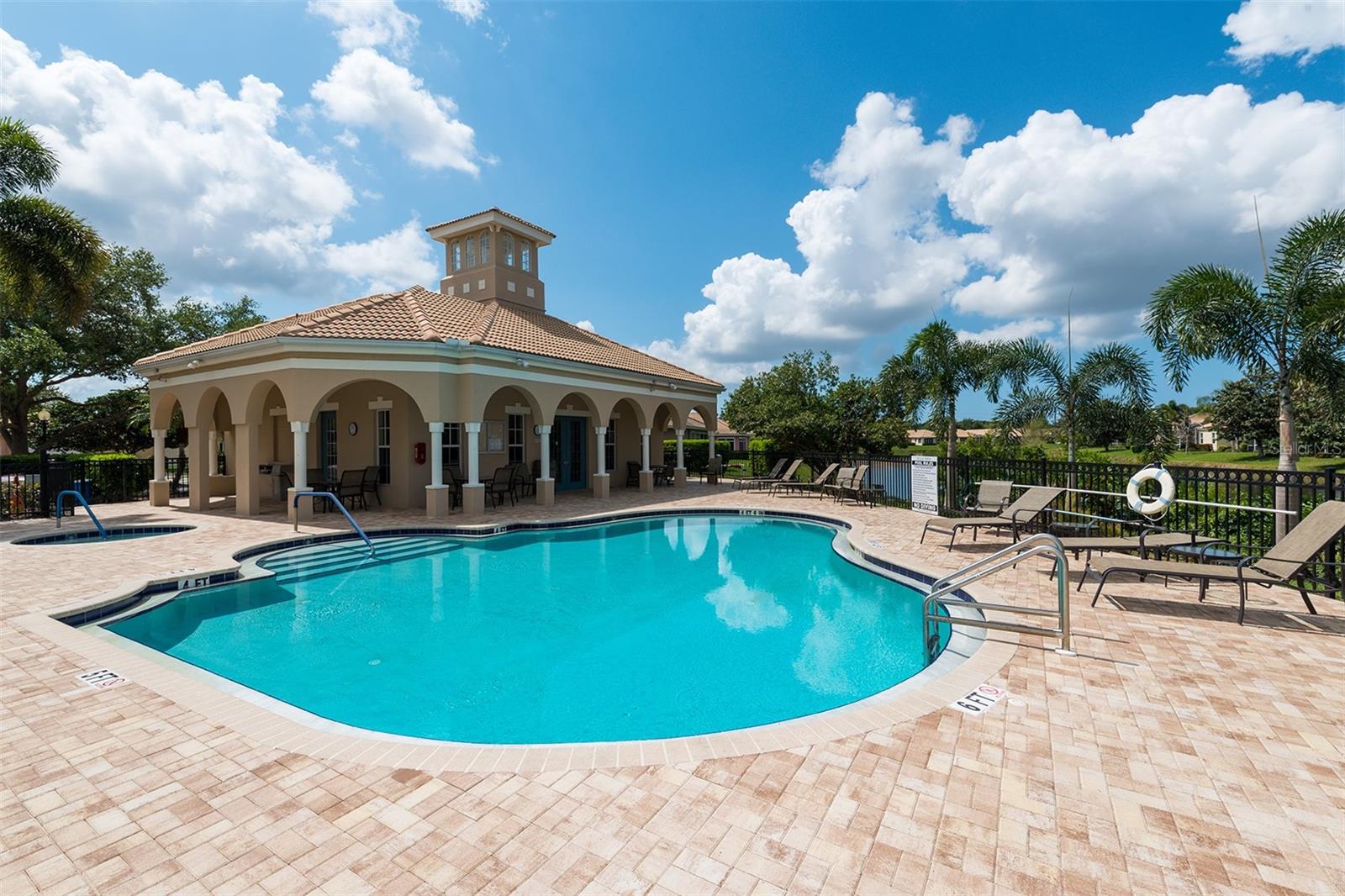 VILLA ROSA - Residential