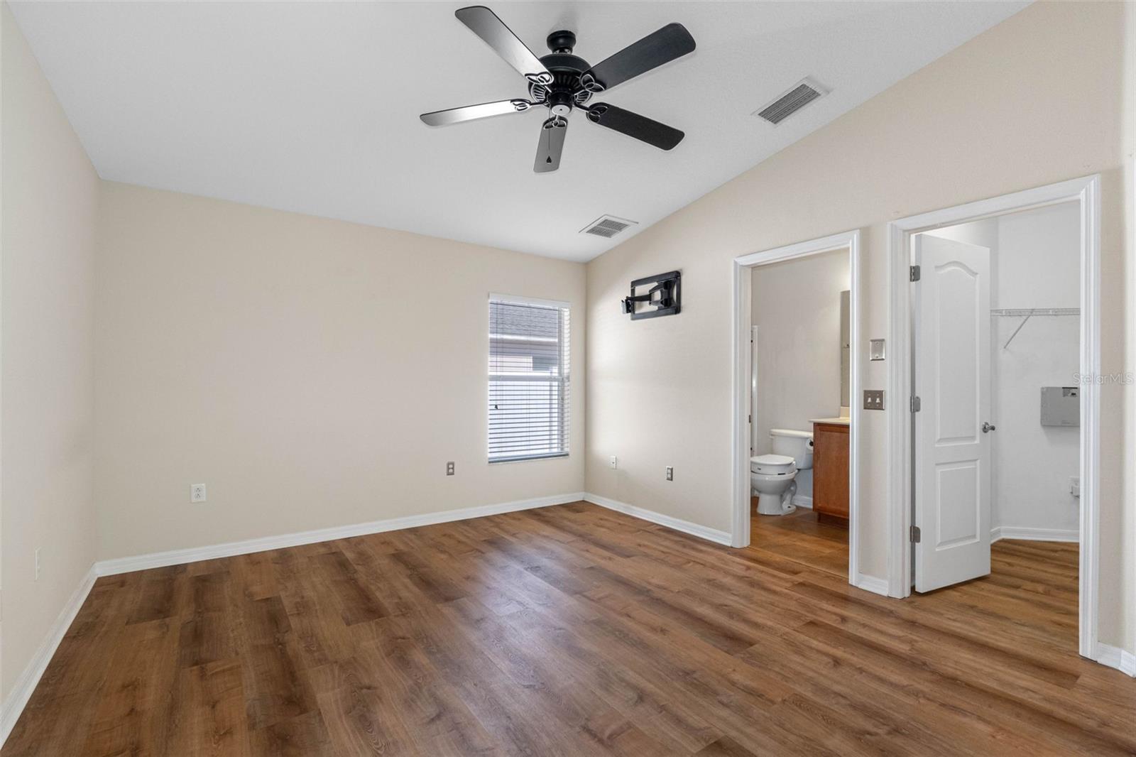 LONE STAR RANCH - Residential