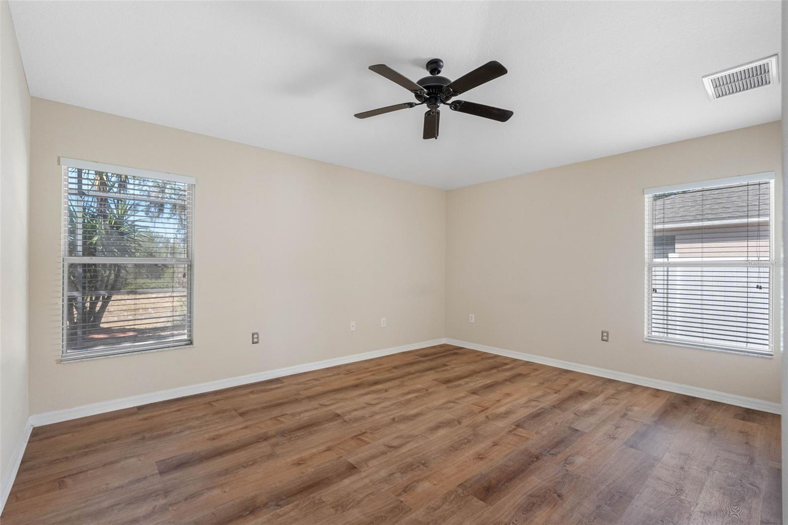 LONE STAR RANCH - Residential