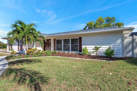 A home in LARGO