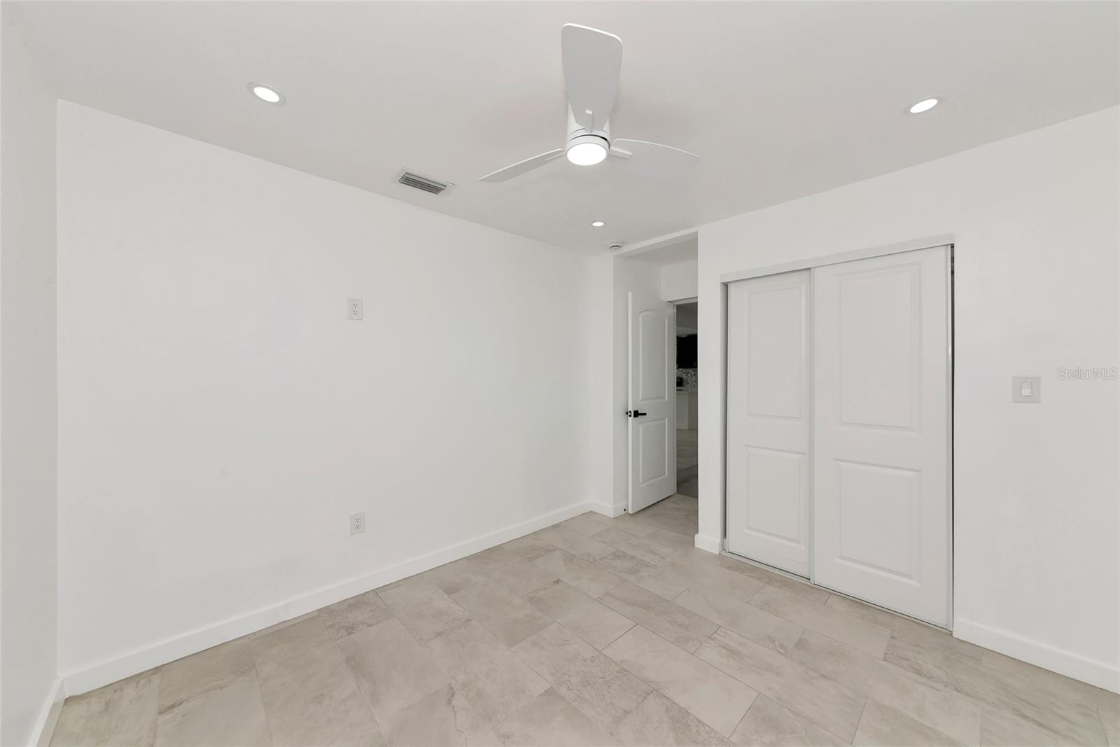 BRA-WIN PALMS - Residential