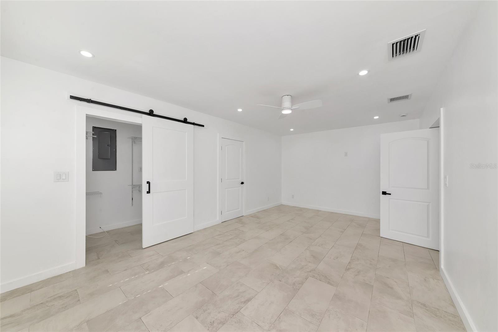 BRA-WIN PALMS - Residential