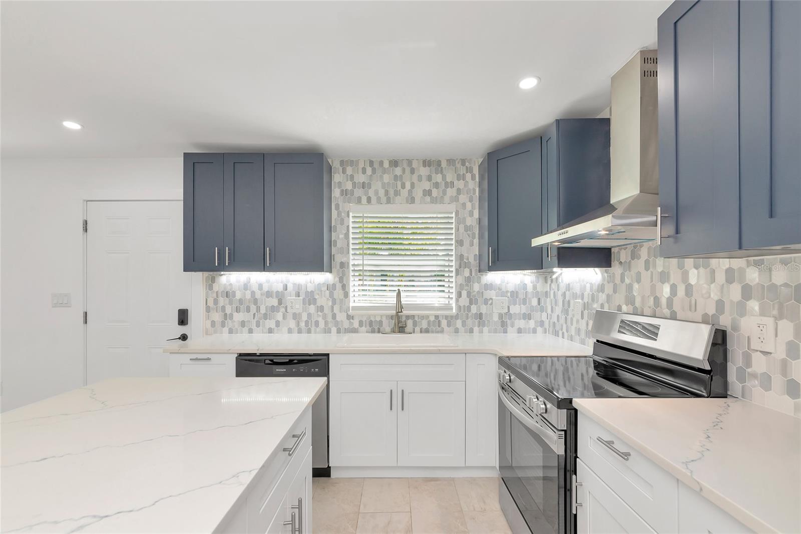 BRA-WIN PALMS - Residential