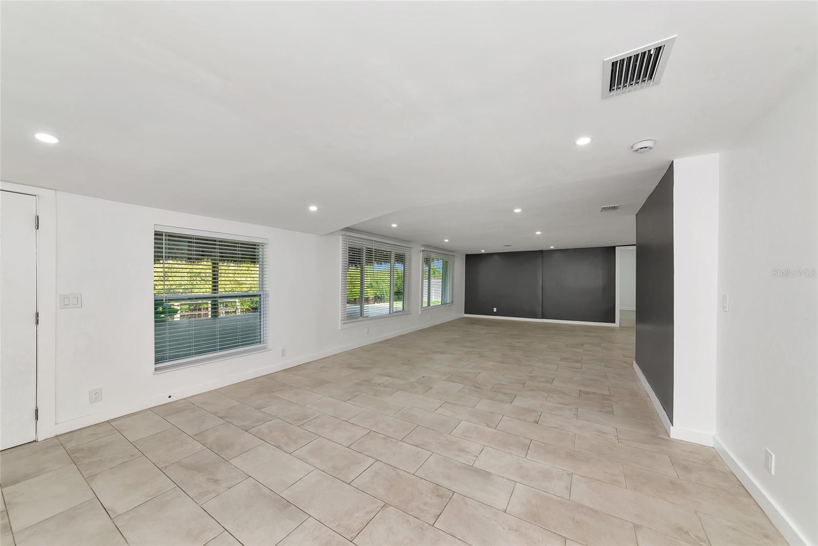 BRA-WIN PALMS - Residential