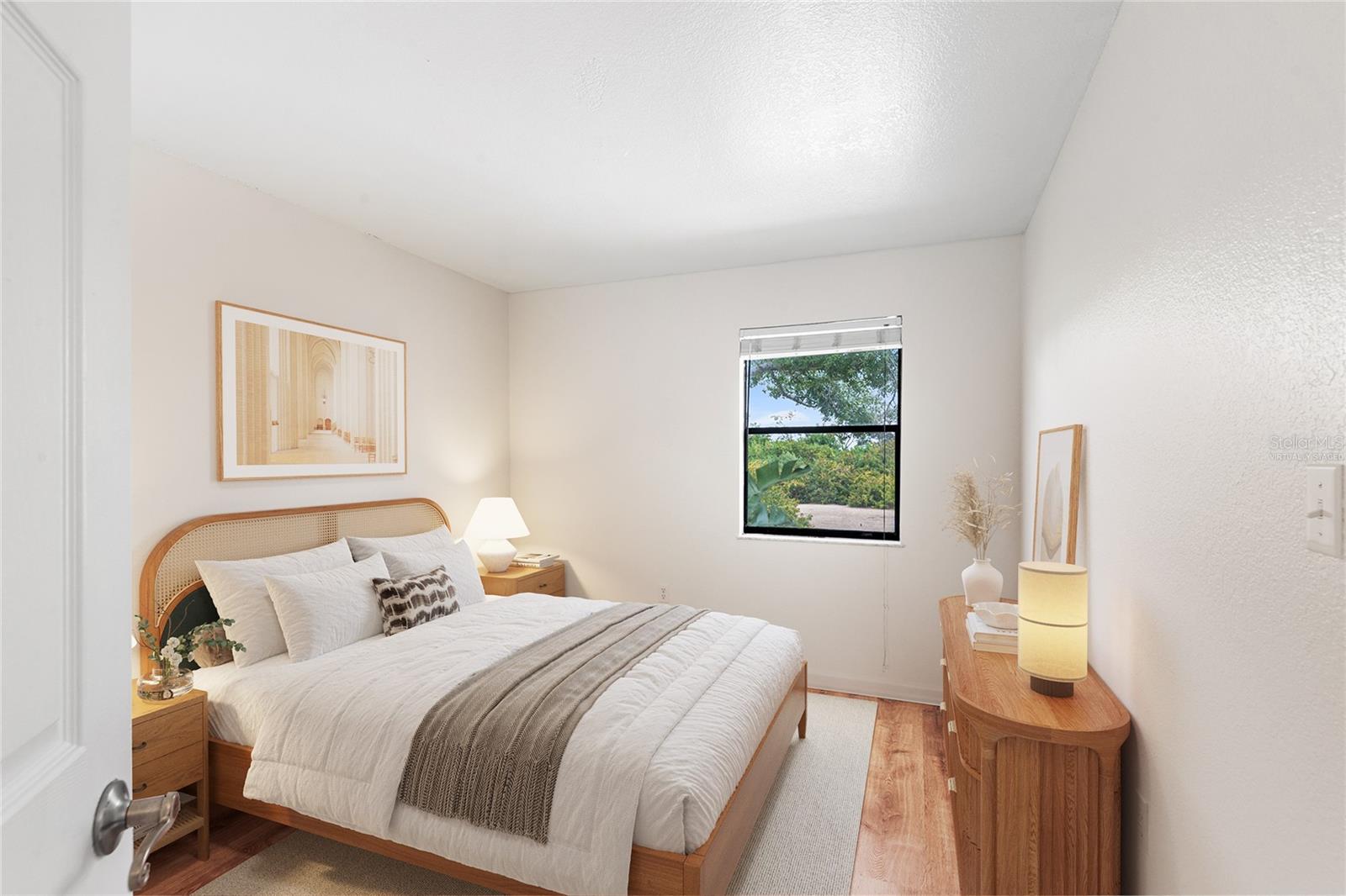 BELLA VISTA ON LAKE - Residential