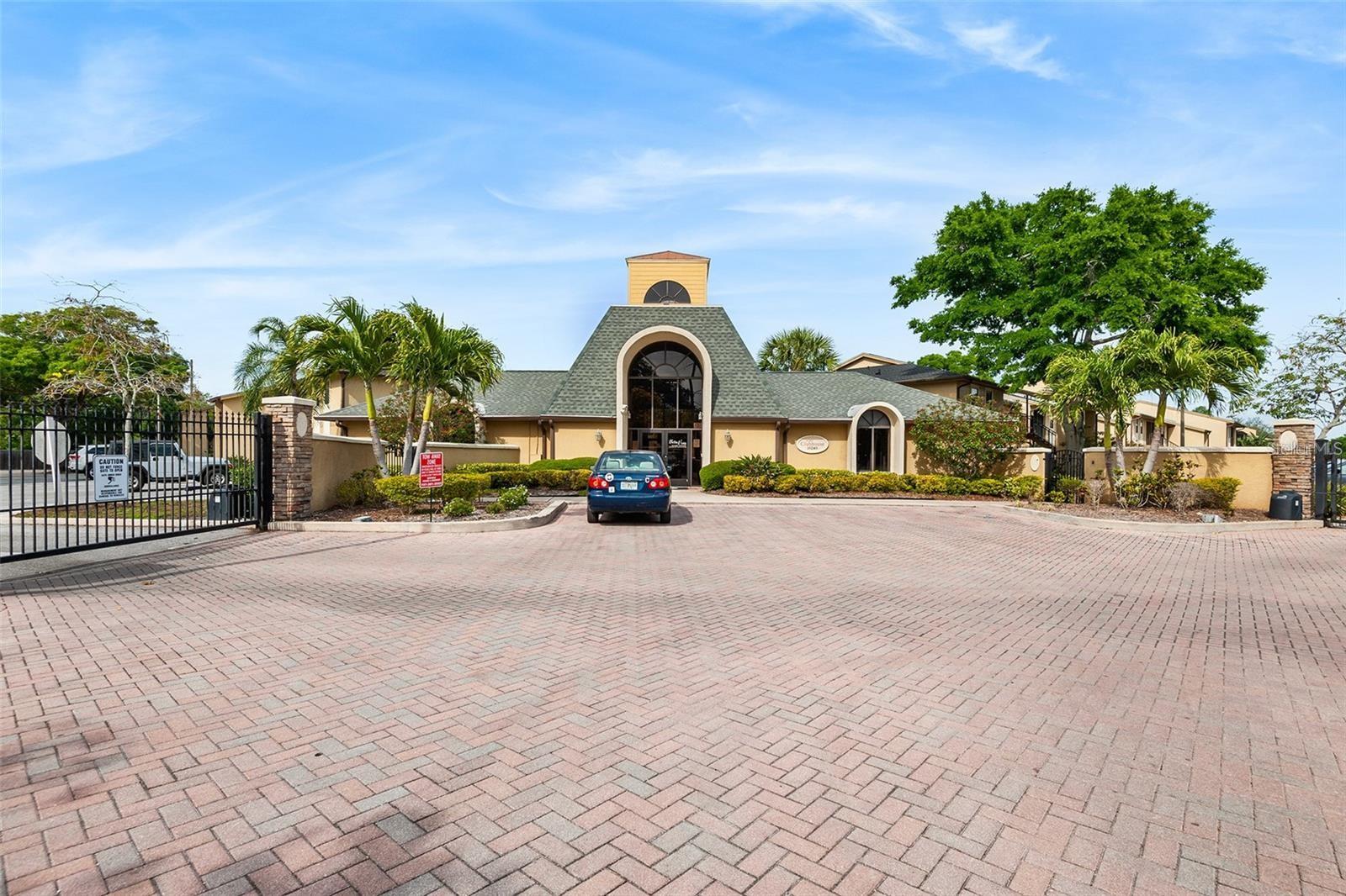 BELLA VISTA ON LAKE - Residential