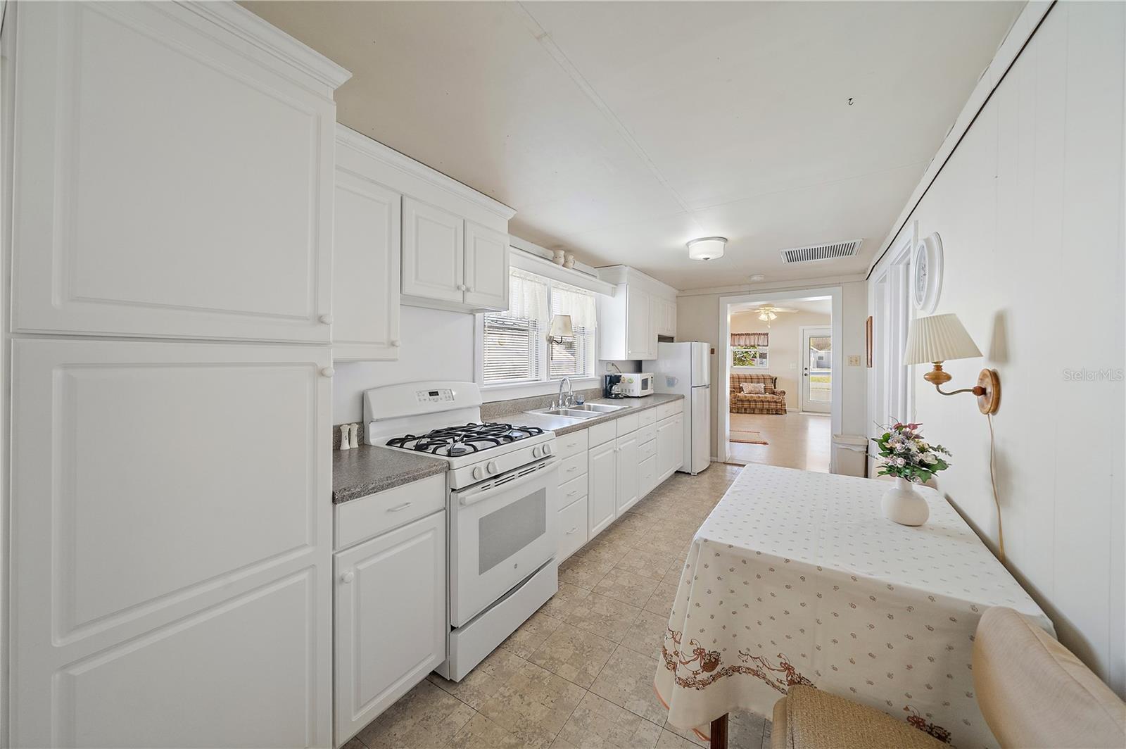 OAK PARK UNIT 2 - Residential