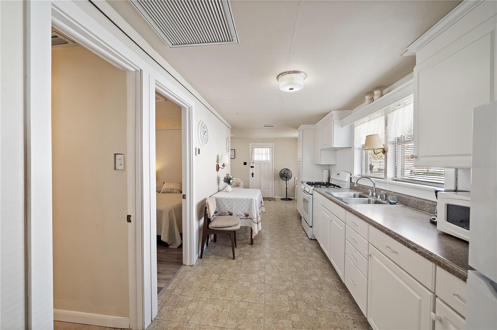 OAK PARK UNIT 2 - Residential