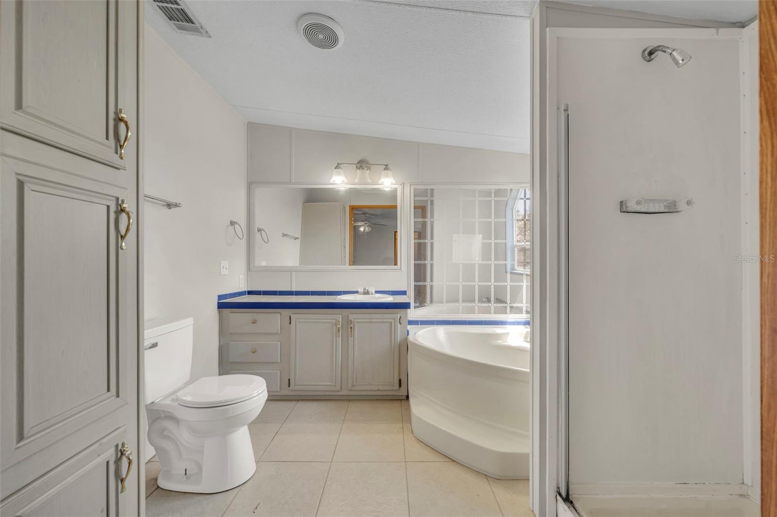 QUAIL RIDGE ESTATES FIRST ADD - Residential