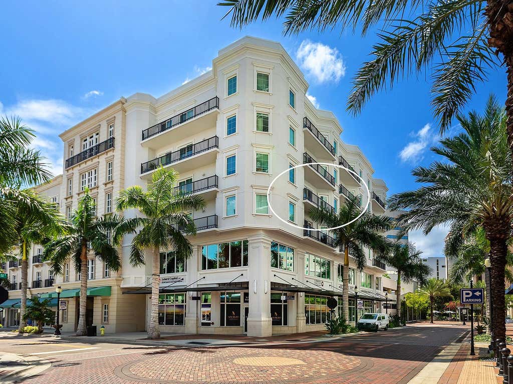 Photo of 1500 State Street #402, Sarasota, FL 34236 (MLS # A4703049)