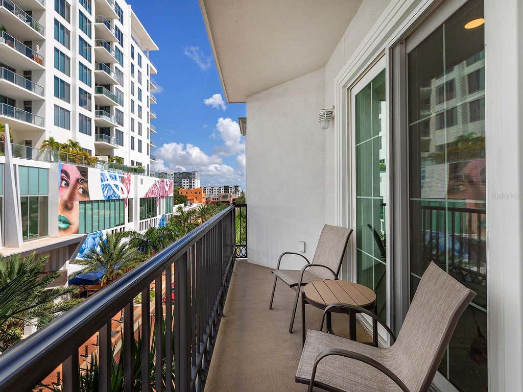 Photo of 1500 State Street #402, Sarasota, FL 34236 (MLS # A4703049)