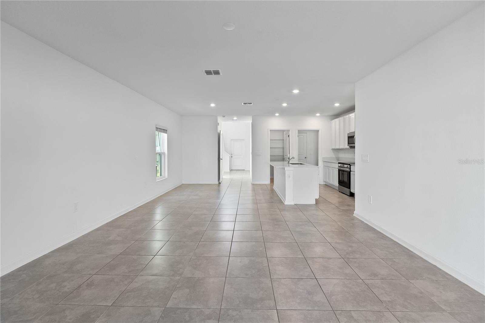 4253 TWISTED TWIG BEND