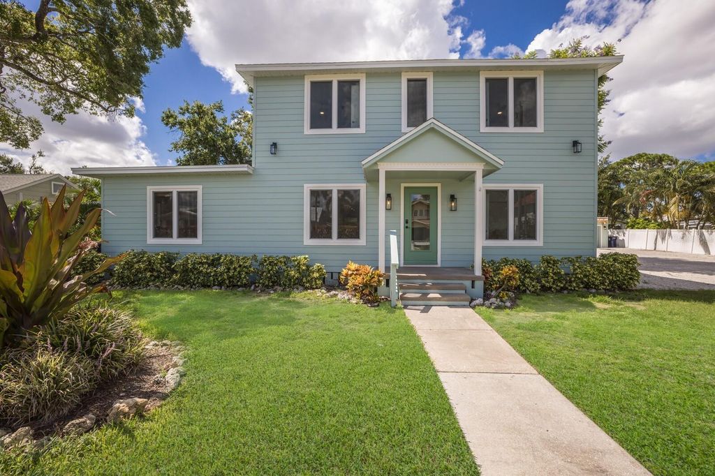 Photo of 1411 4th Street W, Palmetto, FL 34221 (MLS # A4661811)
