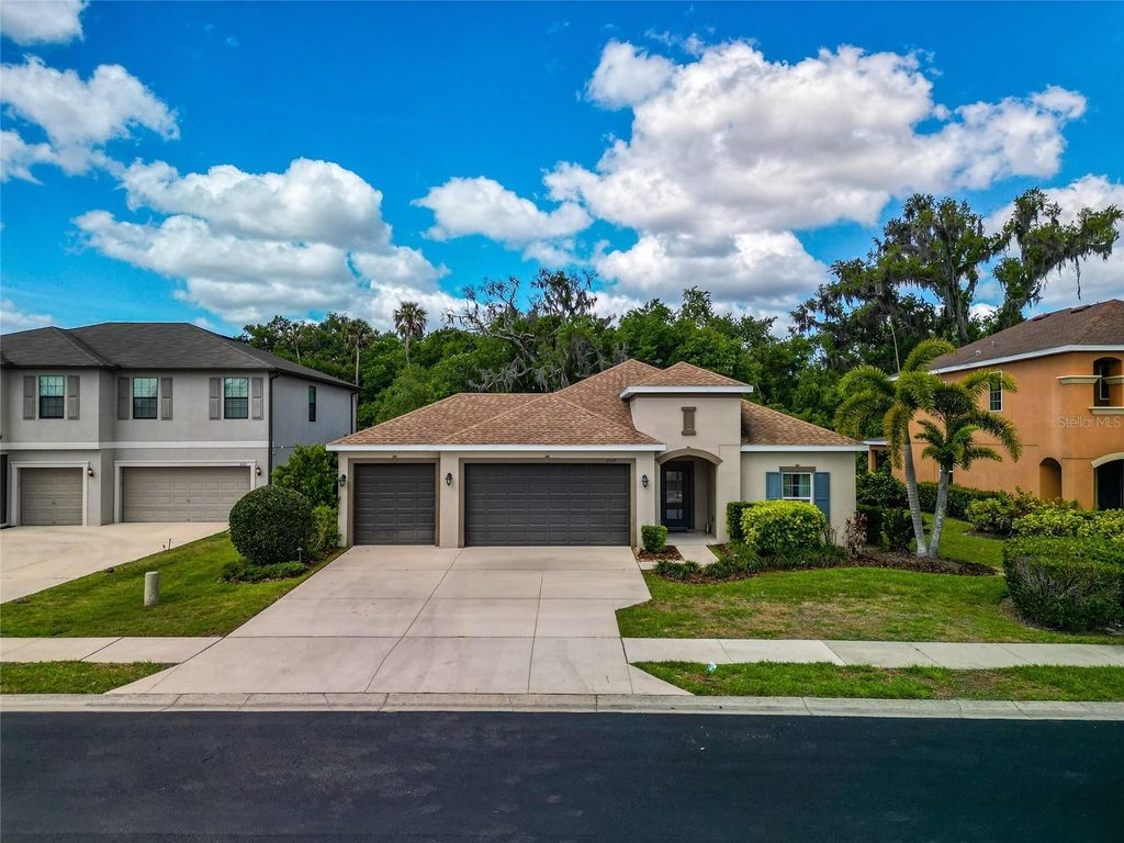 Photo of 6107 Horse Mill Place, Palmetto, FL 34221 (MLS # A4687490)