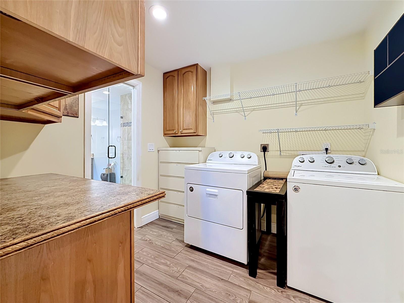 KENNETH CITY - Residential