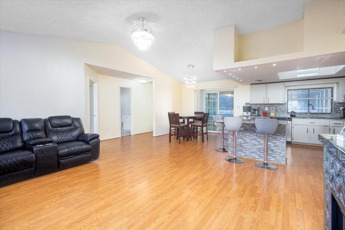 SPRING HILL - Residential