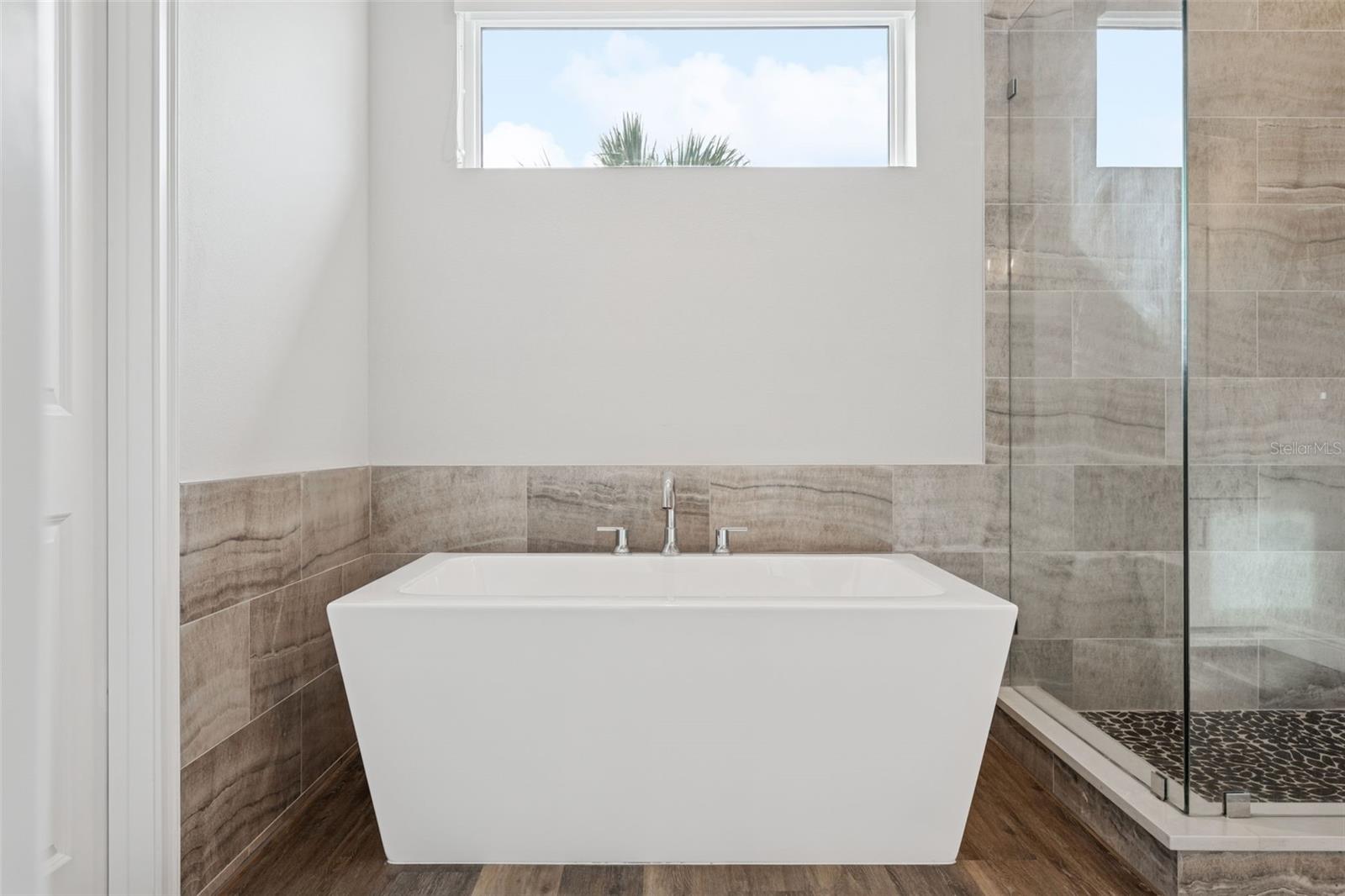 BROADMOOR PARK REV - Residential