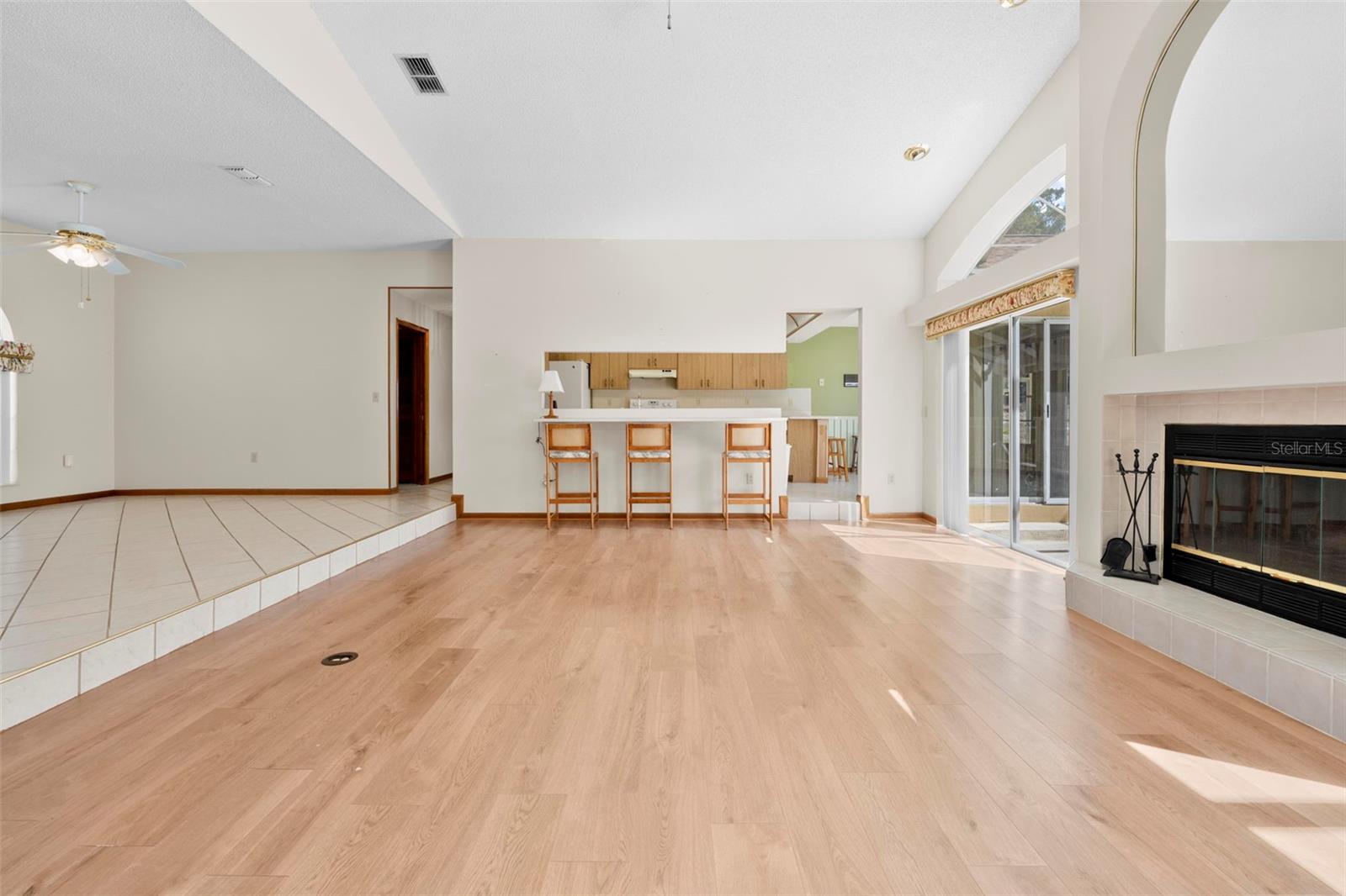 SPRING HILL - Residential