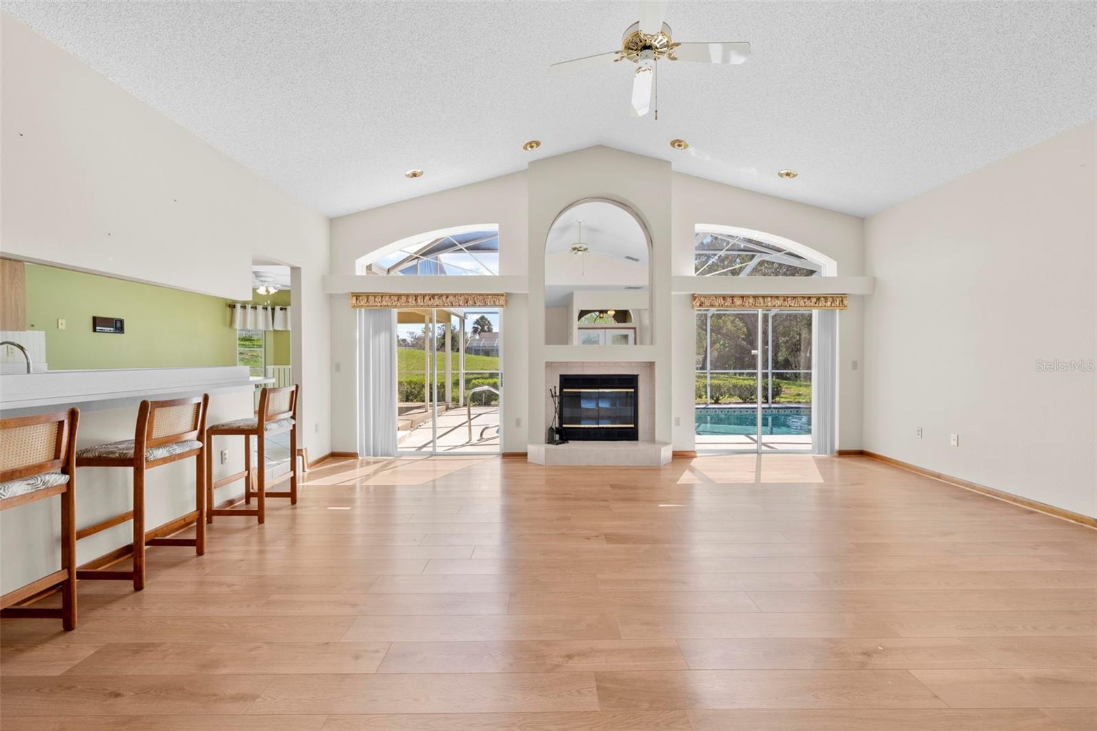 SPRING HILL - Residential