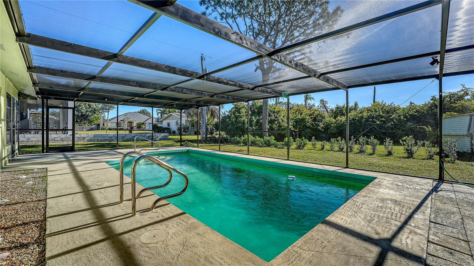 SOUTH VENICE - Residential