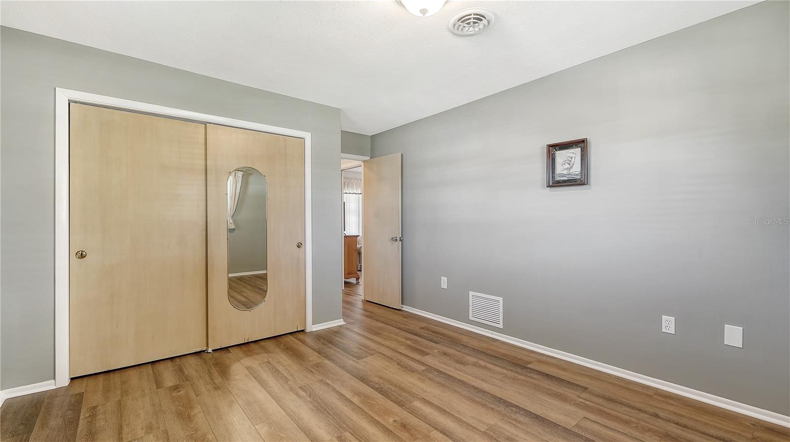 SOUTH VENICE - Residential