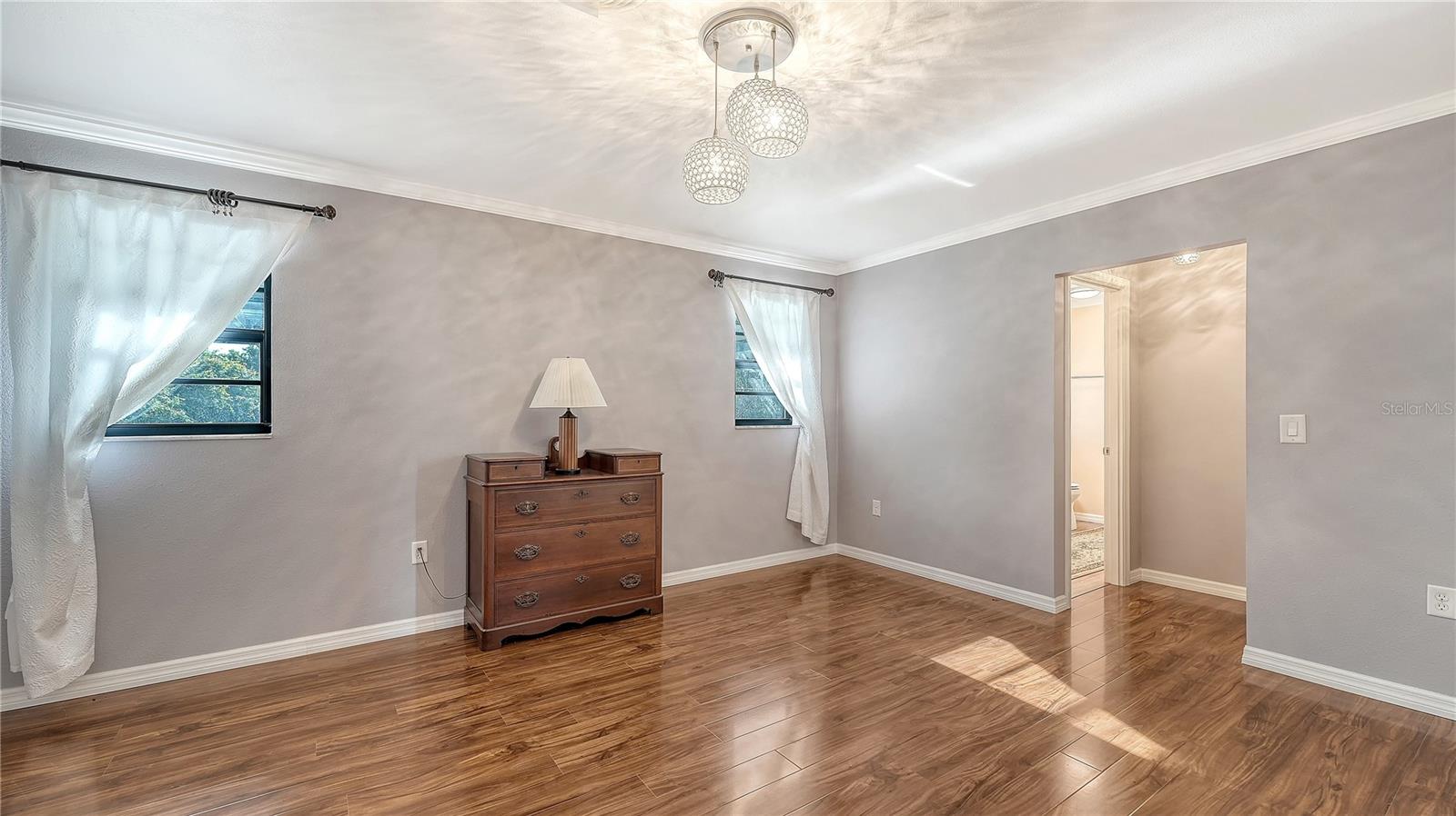 SOUTH VENICE - Residential