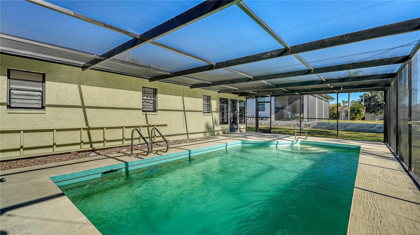 SOUTH VENICE - Residential