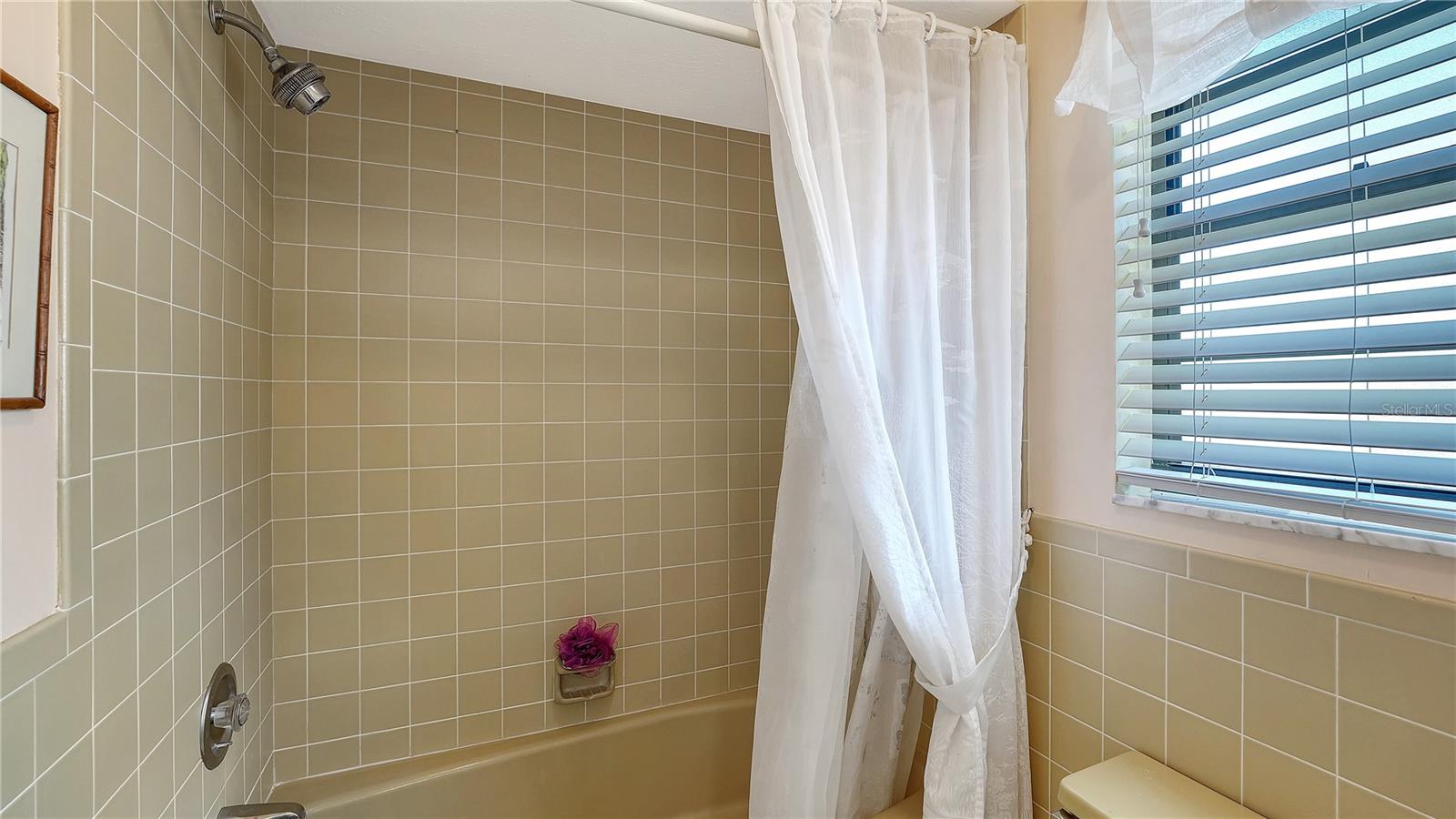 SOUTH VENICE - Residential