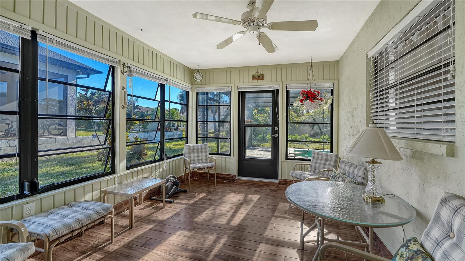 SOUTH VENICE - Residential