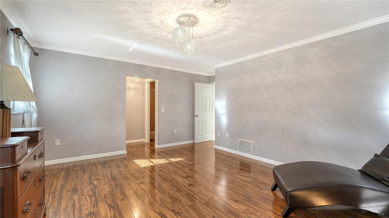 SOUTH VENICE - Residential