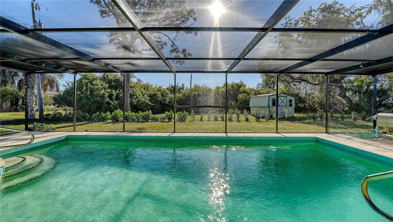 SOUTH VENICE - Residential