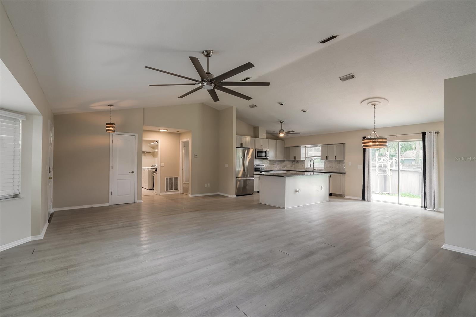 Florida Shores 01 - Residential