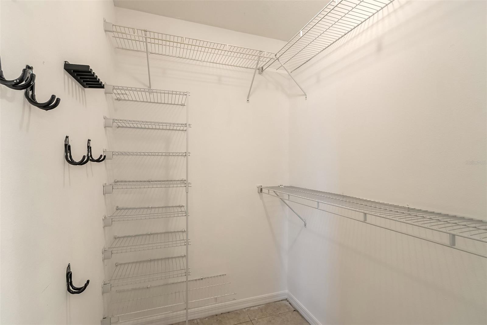 Florida Shores 01 - Residential