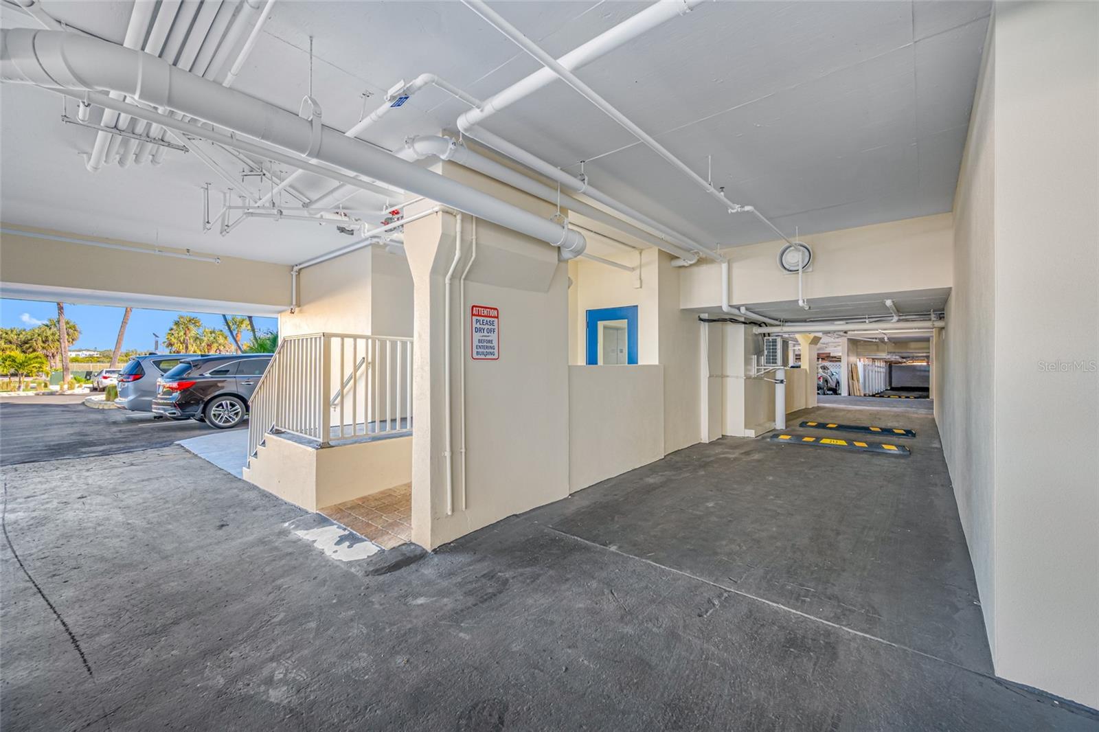 BEACH PALMS CONDO - Residential