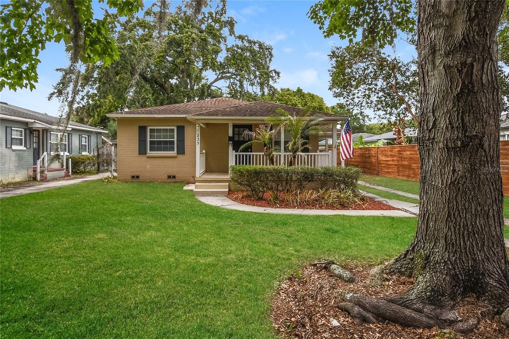 Photo of Orlando, FL 32804 (MLS # TB8509948)