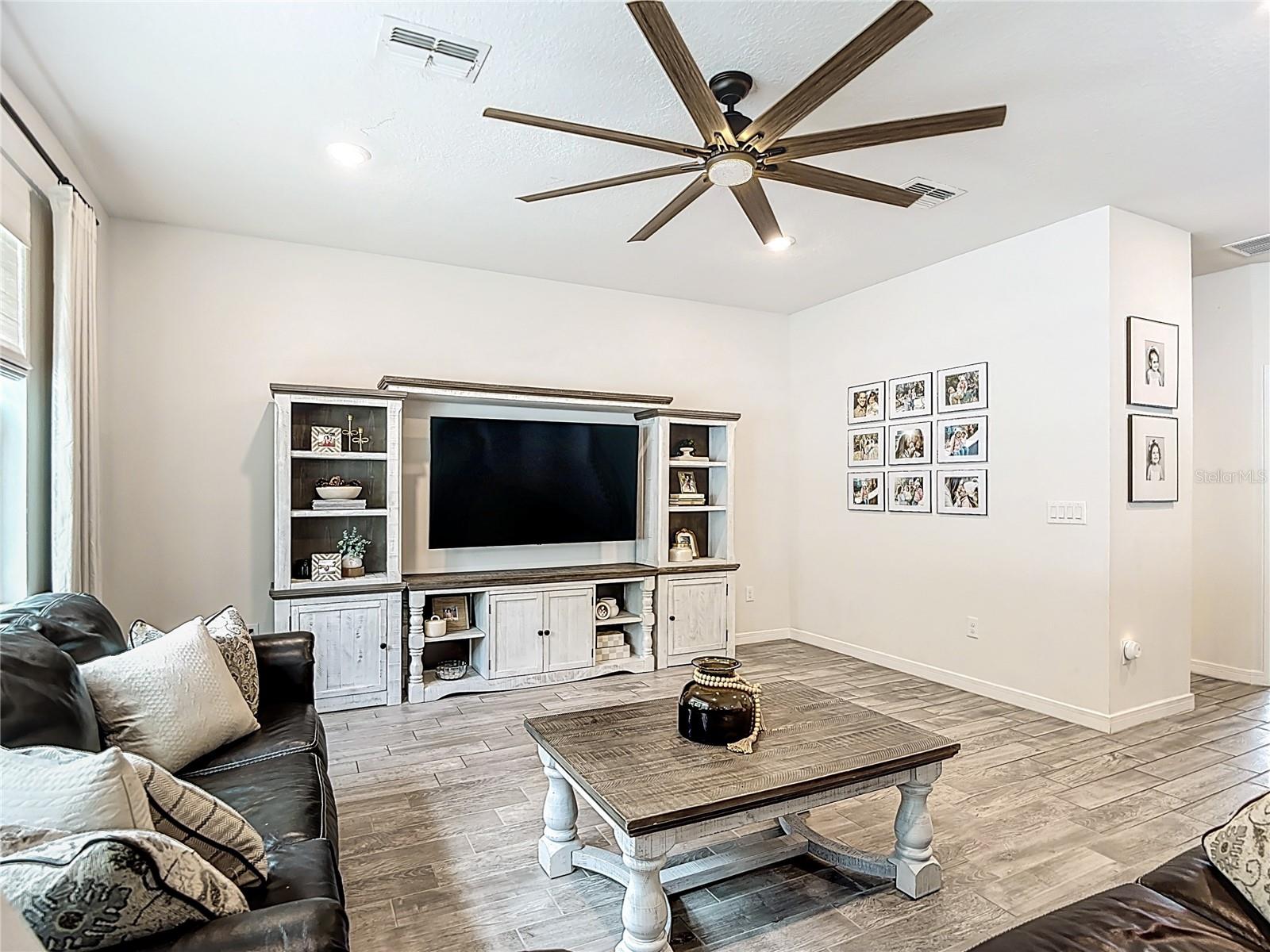 SAGEWOOD - Residential