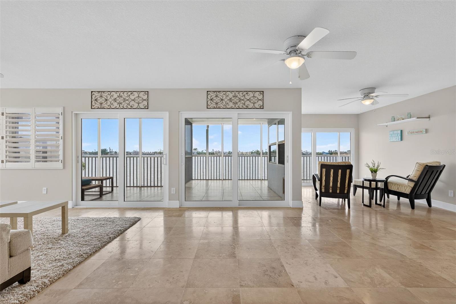 NIBROC CONDO - Residential