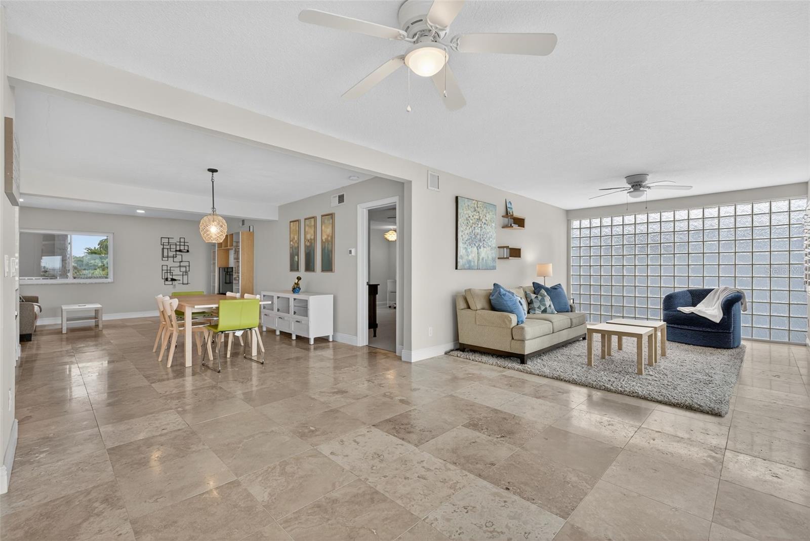 NIBROC CONDO - Residential