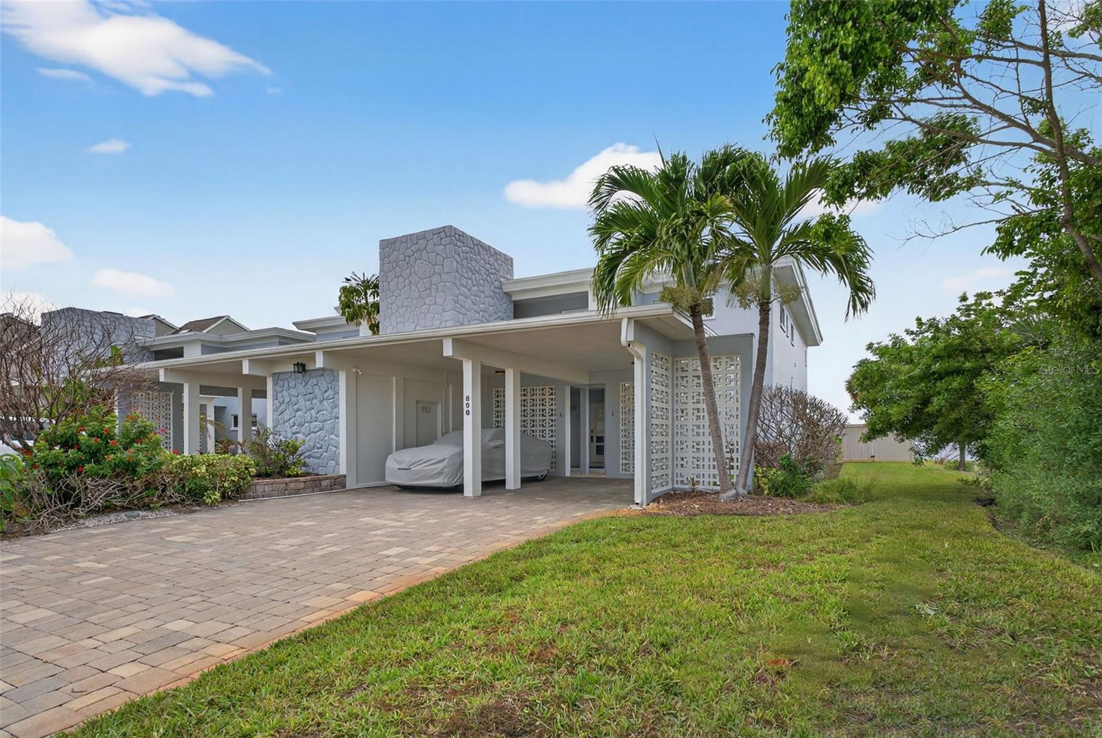 800 MADONNA BOULEVARD 1