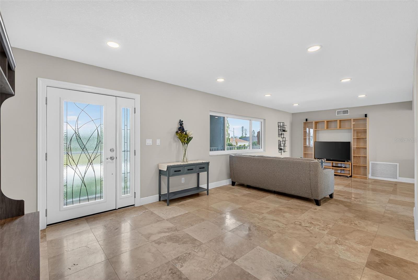 NIBROC CONDO - Residential