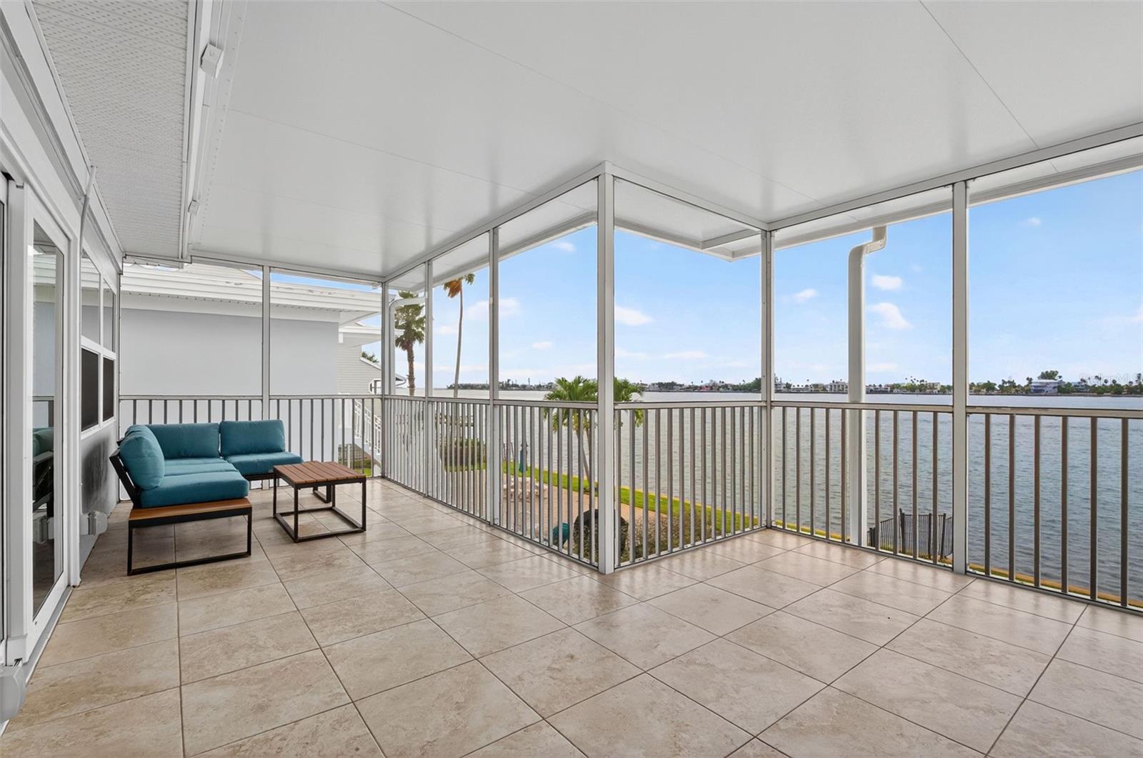 NIBROC CONDO - Residential