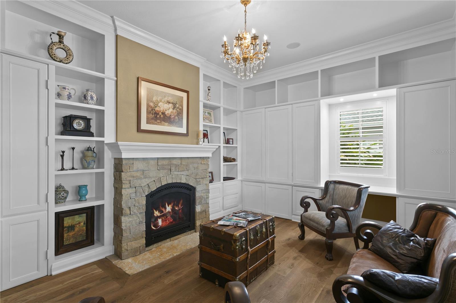 NEW SUBURB BEAUTIFUL - Residential